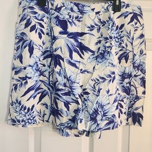Ellen Tracy Blue and White Floral Skirt/Skort